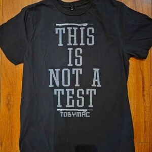 Mens/Womans Toby Mac Tour T-Shirt - SIZE MEDIUM
